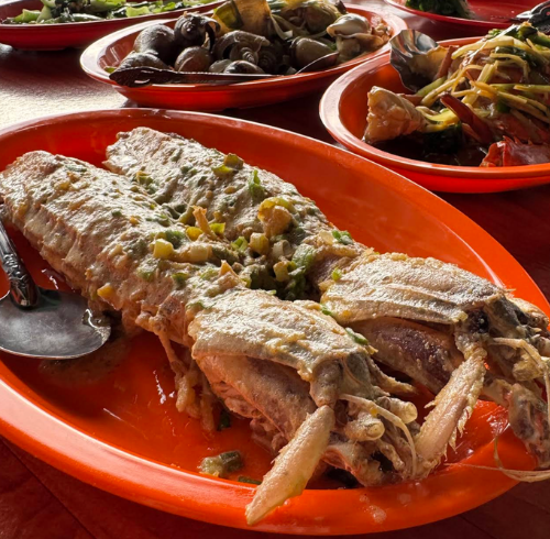 Traditional Bintan food and fresh seafood culinary experience