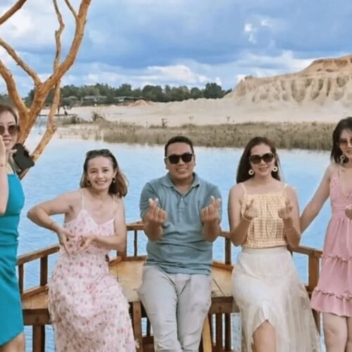 Traveler enjoying Bintan Desert and Blue Lake Tour