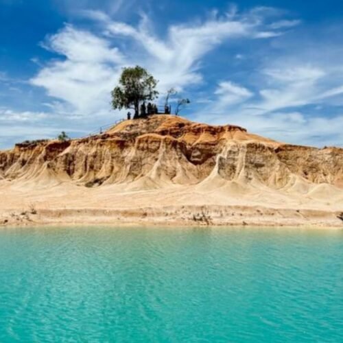 Bintan Desert and Blue Lake scenic sightseeing attraction