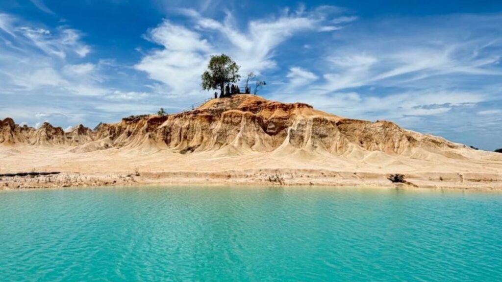Bintan Full Day Tour Package C sightseeing at Bintan Desert and Blue Lake