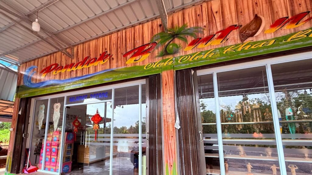 Pondok Bintan 11 local souvenir shop in Bintan